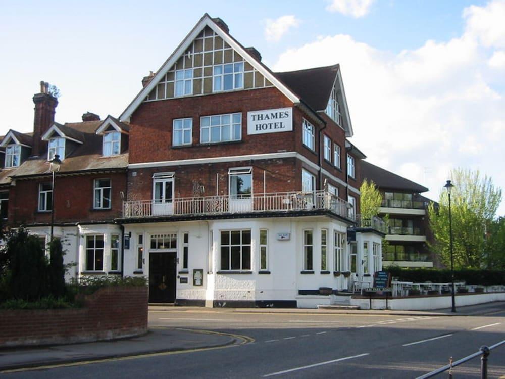 Uno Hotel Thames Maidenhead Exterior photo